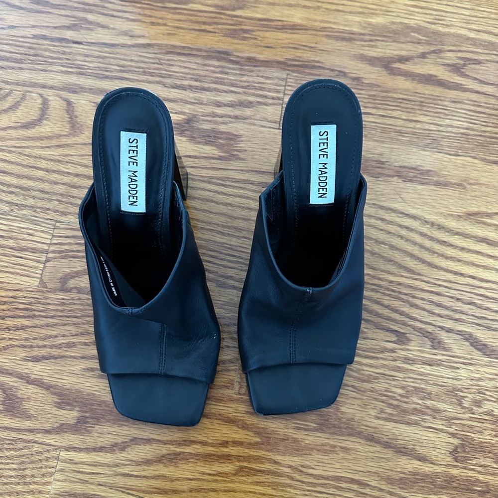 Steve Madden Black Tule leather Toe Heel Sandals, Size 7.5
